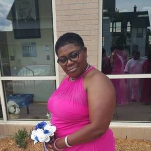 Meet your Posher, Malikah